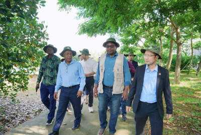 Hùng Nhơn - De Heus đồng hành cùng Đoàn Bộ trưởng Bộ Nông nghiệp và Lâm nghiệp Angola tại Cần Thơ